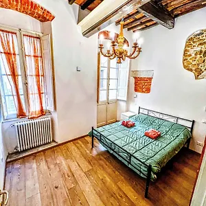apt-the-old-town-quarry-carrara-centro.it-tuscanyhotel.com/